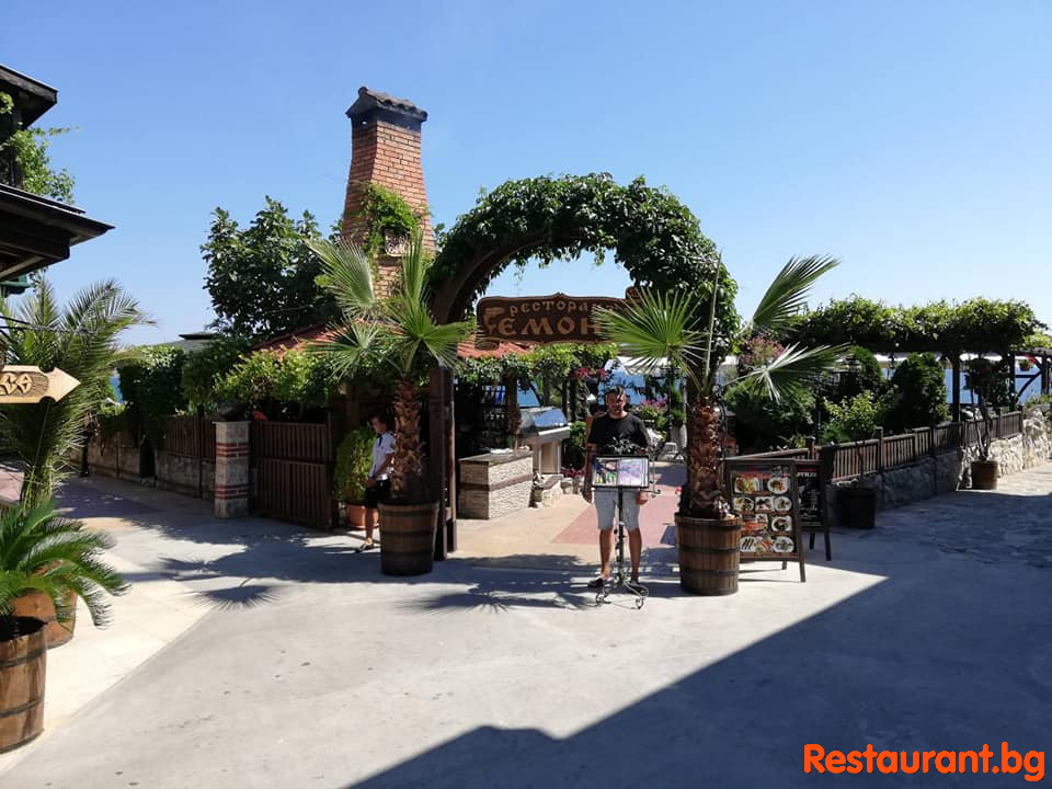 Restaurant EMONA Nessebar Summer