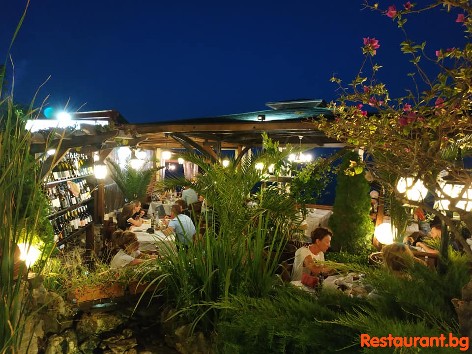 Restaurant EMONA Nessebar Summer