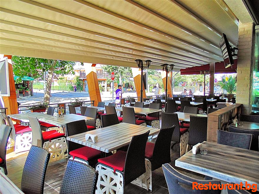 LA PIAZZA Summer