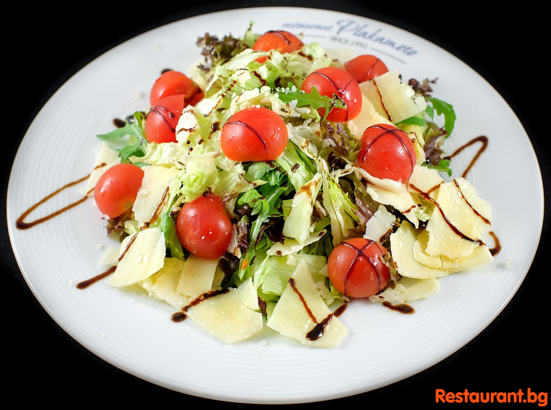 Salads PLAKAMOTO