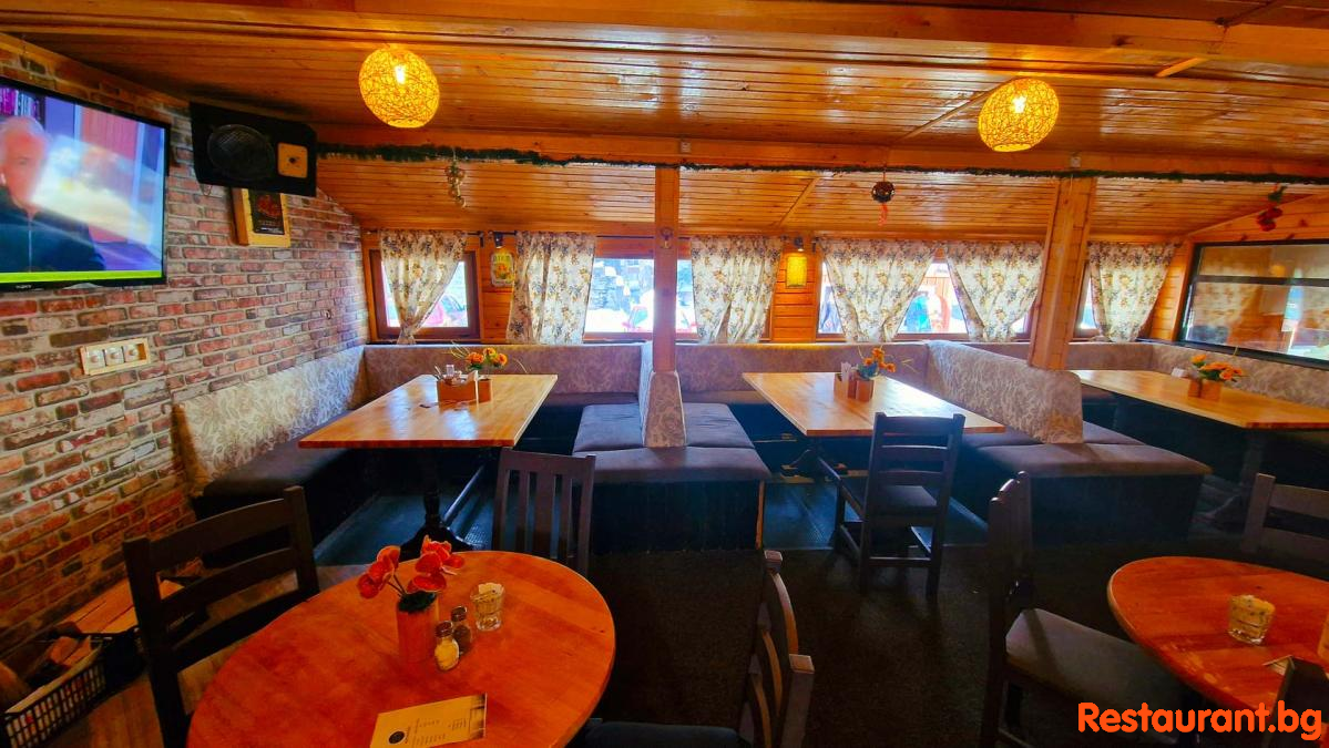 FRANKO's Pub & Curry Corner 