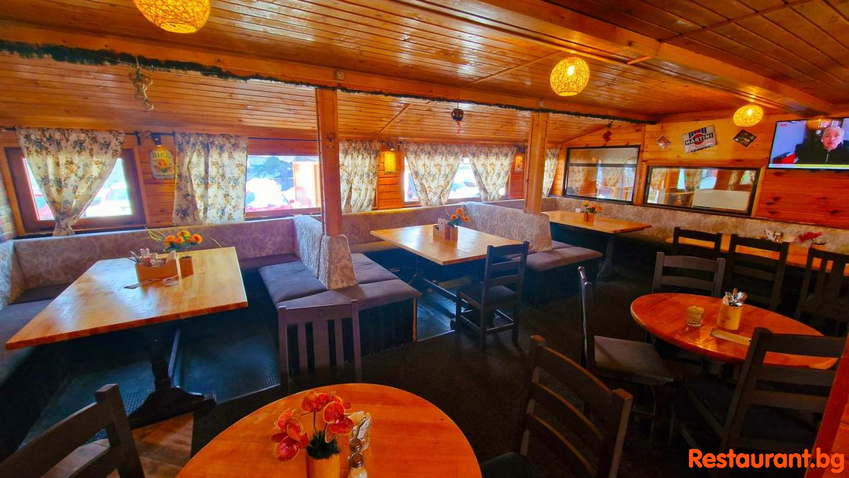 FRANKO's Pub & Curry Corner 