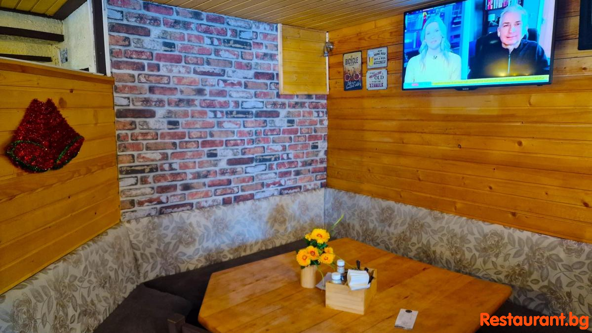 FRANKO's Pub & Curry Corner 