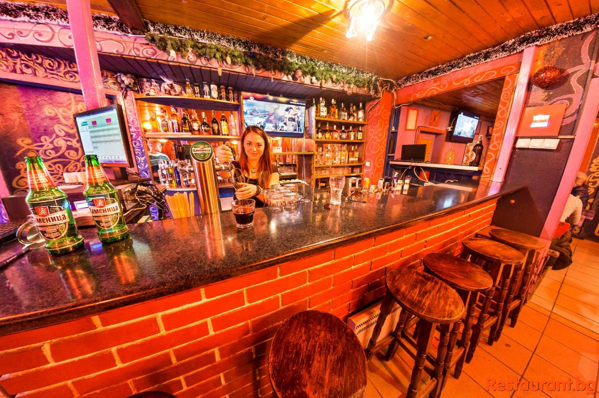 Chinese Restaurant &amp; Bar "CHINESE MOON" Боровец