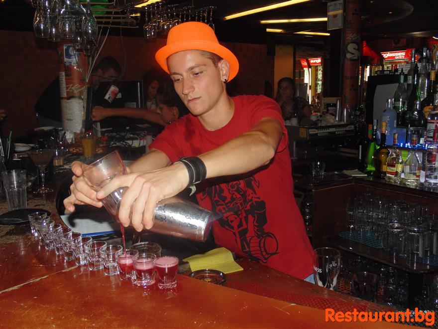 THE FUNNY PUB Sunny Beach 