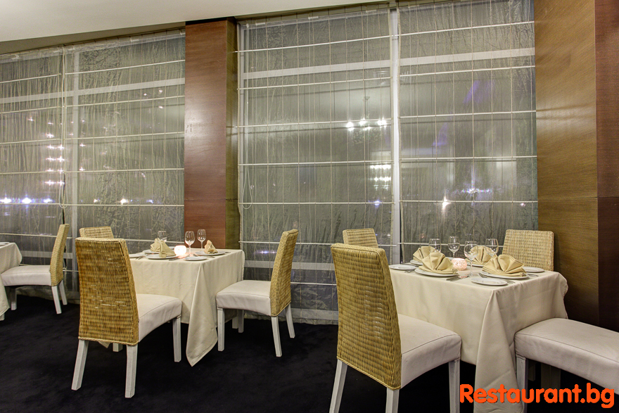 Restaurant A-La-Carte