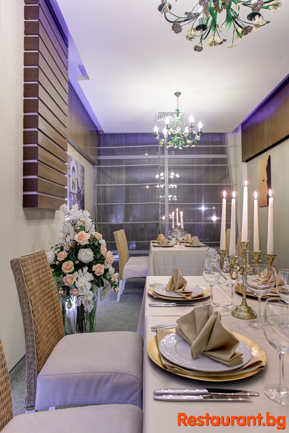 Restaurant A-La-Carte