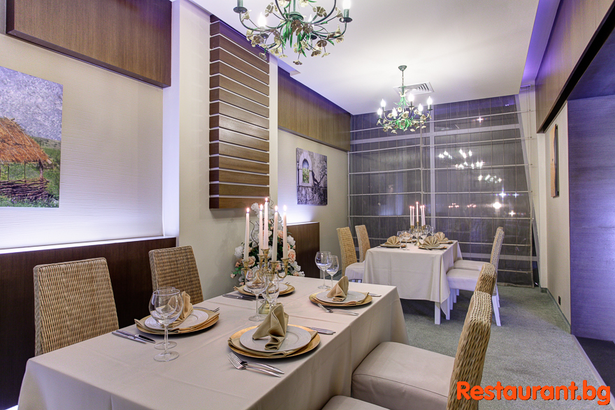 Restaurant A-La-Carte