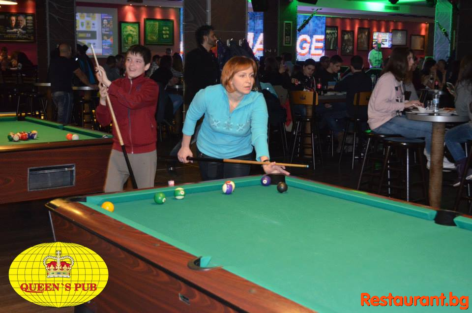 QUEENS PUB Bansko - Billiard