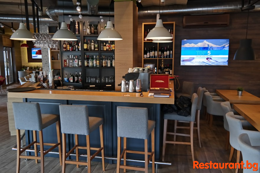 Bar & Grill ZERO Sunny Beach
