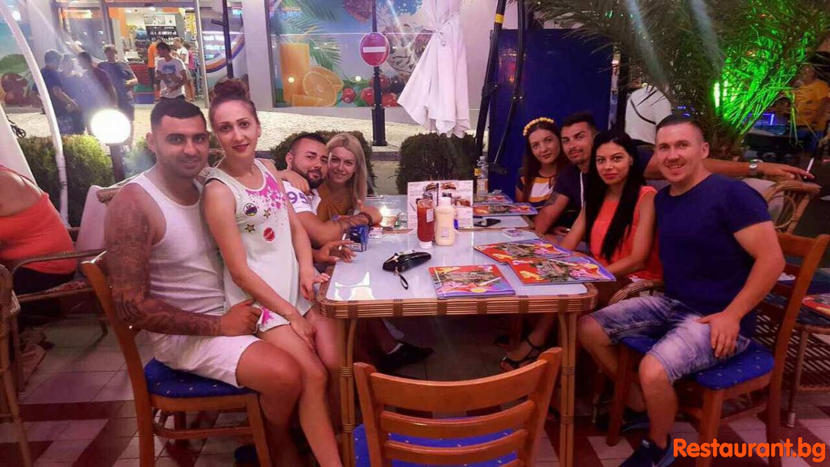 Party with FRIENDS !