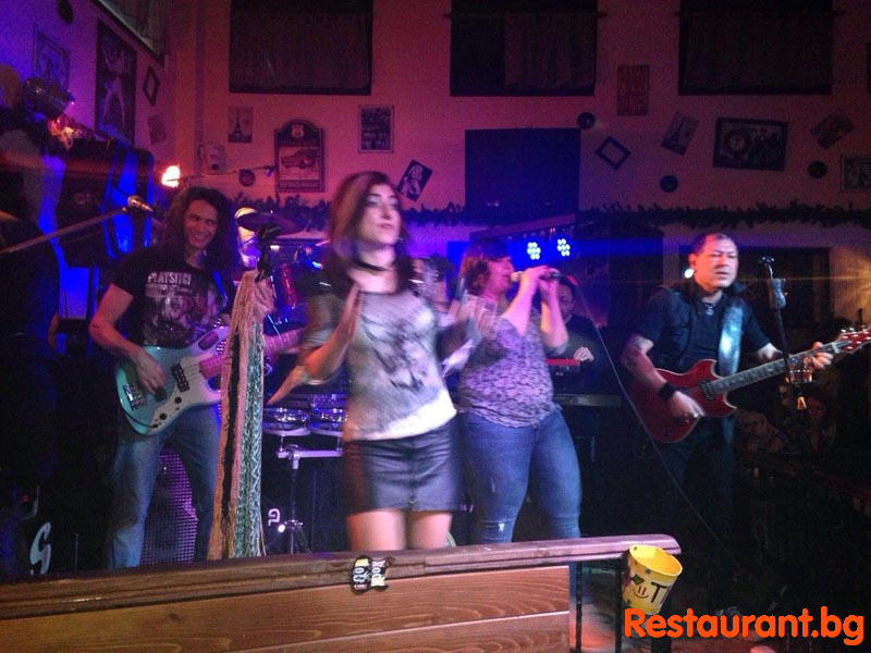 Live MUSIC