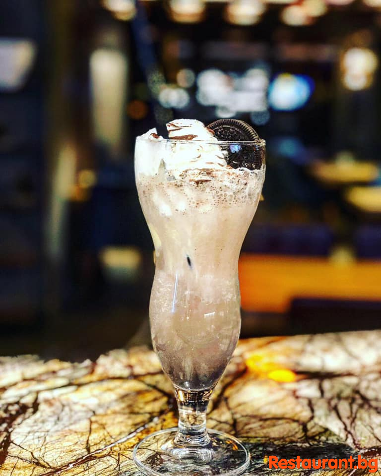 Cocktails & Drinks