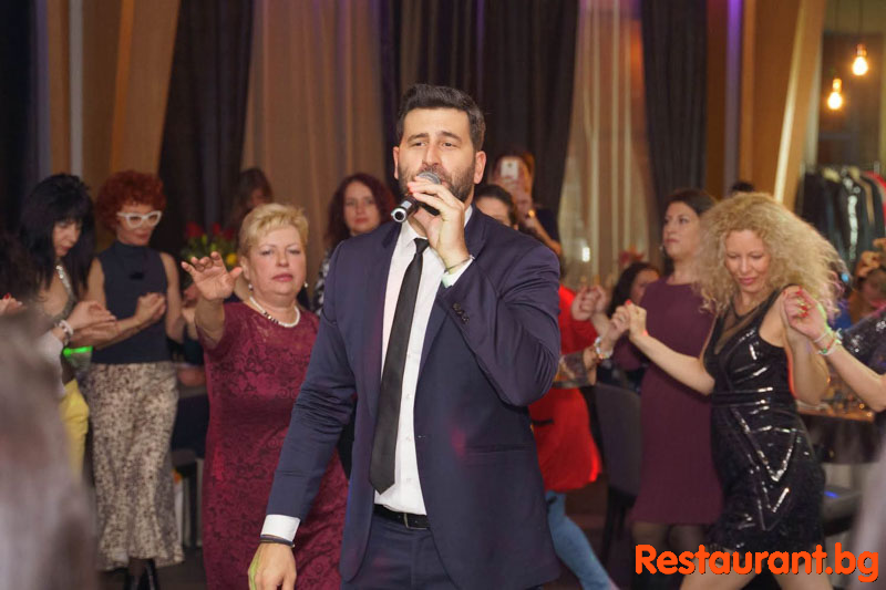 Greek Party with Romanos Kolytos