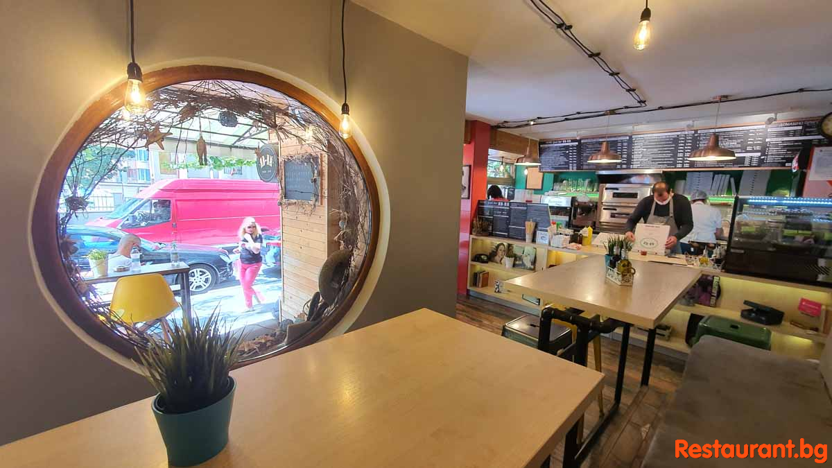 Food & Bar YAV-KA