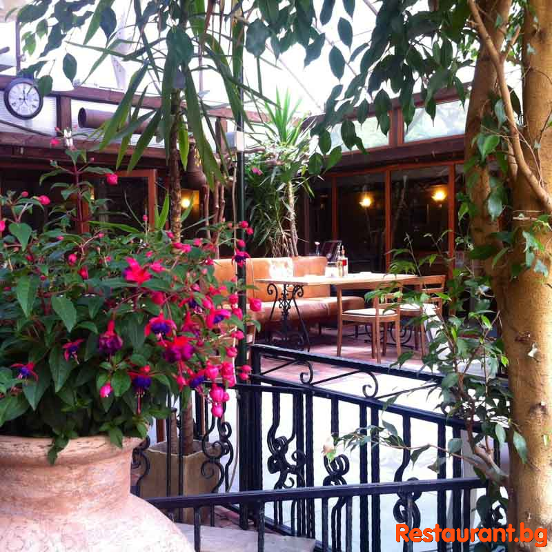 Restaurant Garden PERON 16