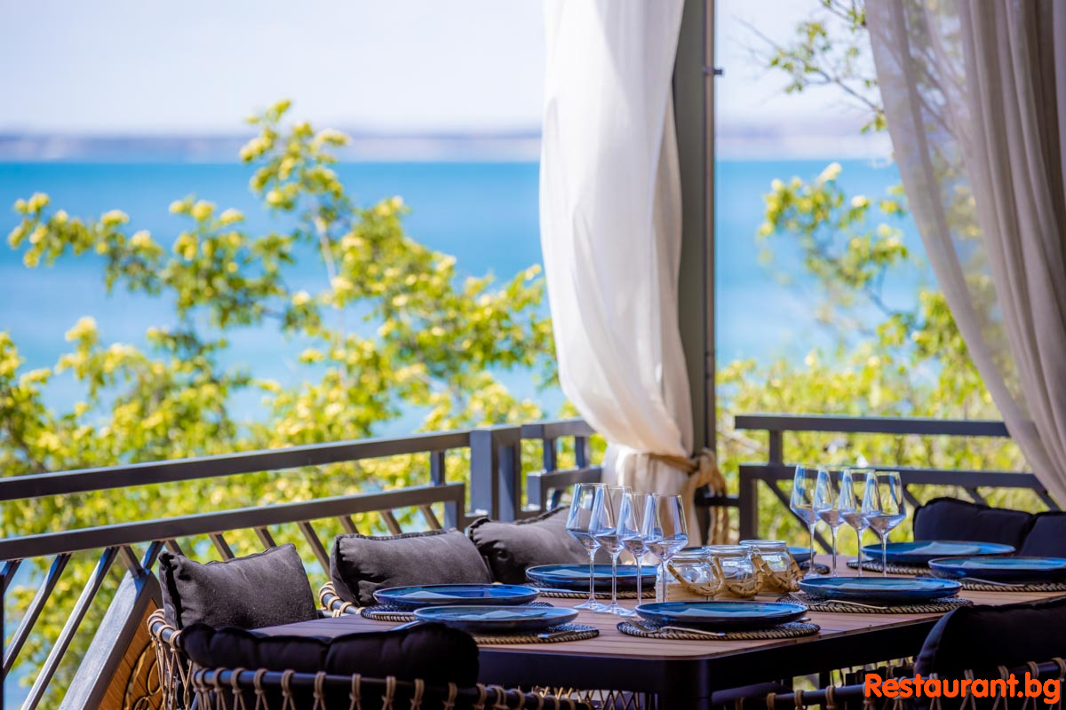 ONYX Beach Bay