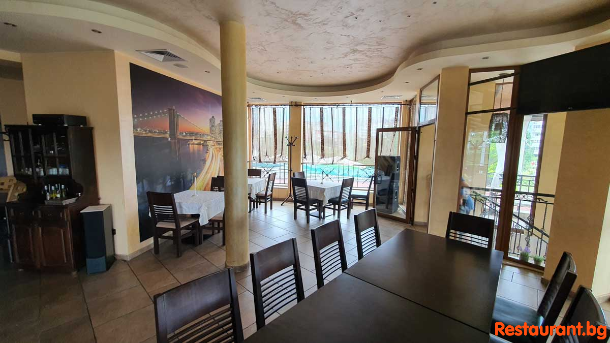 Bar Food AVENUE Burgas Restaurant