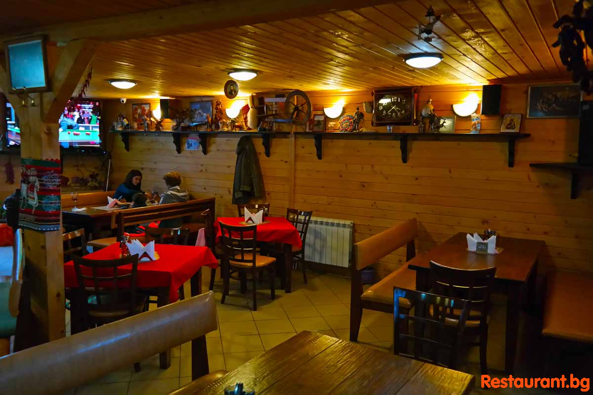 NAPOLI Interior