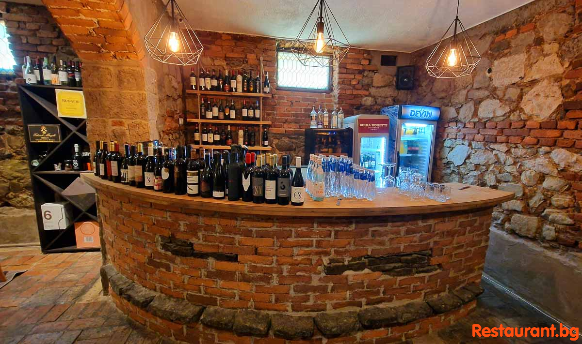 Wine Bar Salon