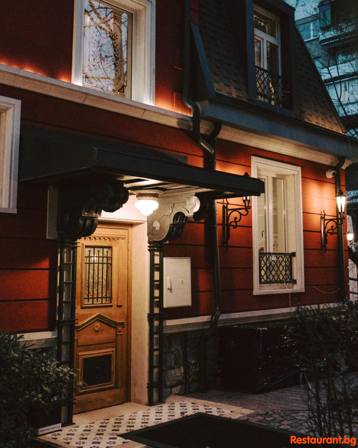 THE NEW LOST SOFIA by Night